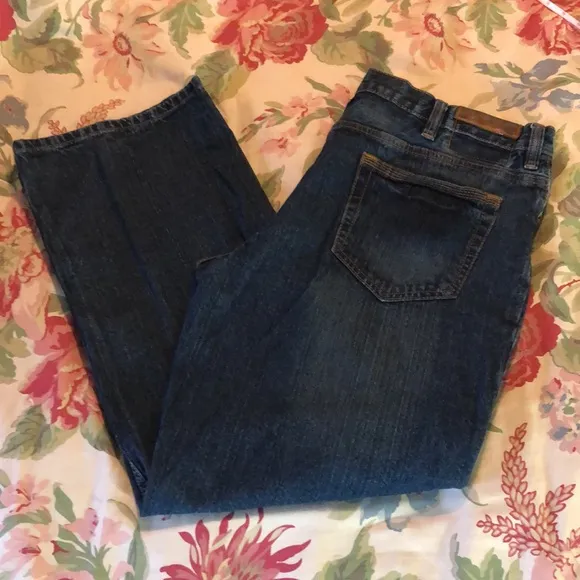 TIMBERLAND size 40”W x 30” L Denim Classic Fit 5-Pocket 100% Cotton