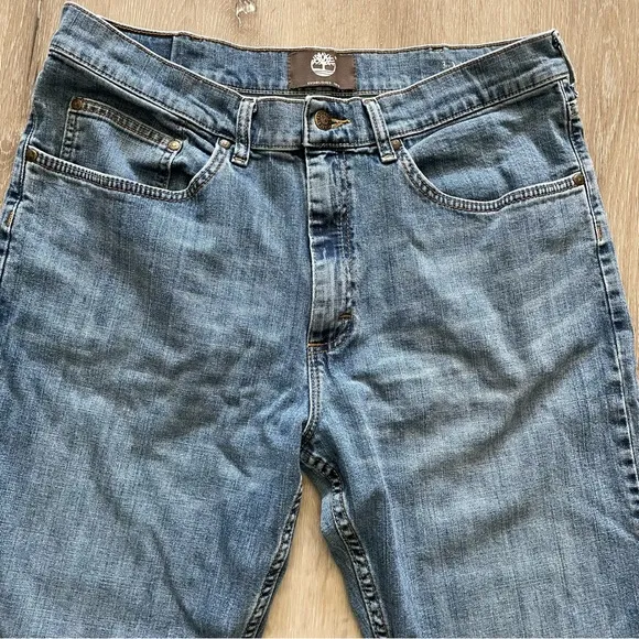 Timberland Medium Wash Straight - 36x32