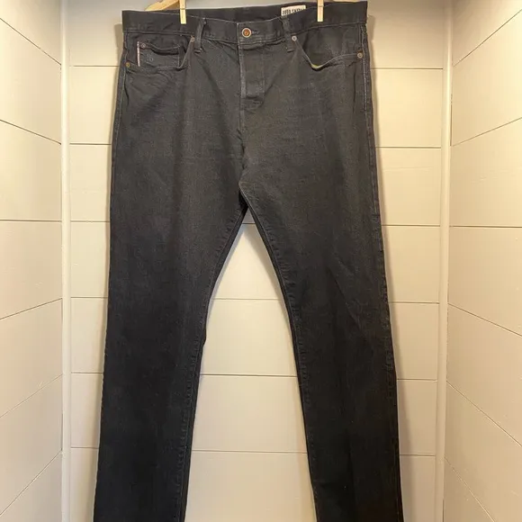 Todd Snyder Slim Fit Japanese Stretch Selvedge Jean in Black Rinse