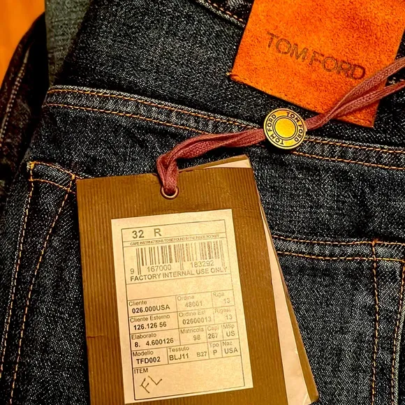 BTom ford Jean  brand new with tags .
          
      NWT
