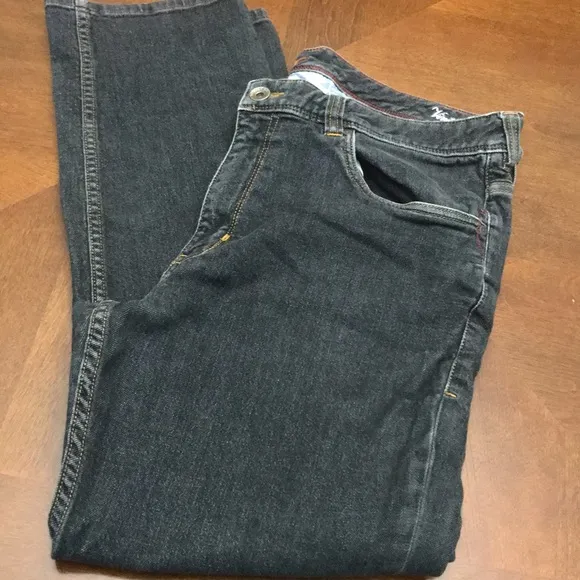 Tommy Bahama jeans. Mens 40/30
