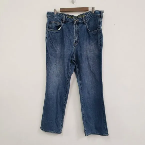 Tommy Bahama Mens Classic Fit Jeans Size 40x32 Dark Wash Straight Leg Everyday