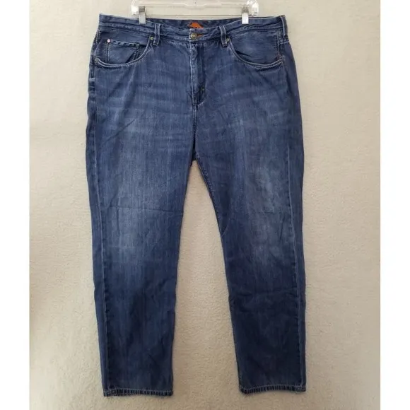 Tommy Bahama Men's Standard Fit Blue Jeans Sz 42 (41) x 32 (31) Tapered Stretch
