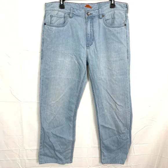 TOMMY BAHAMA RELAXED Blue Jeans Light Wash 35 x 27