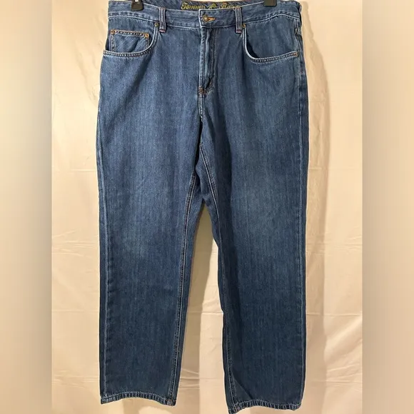 Tommy Bahama Classic Fit Jeans Size 38x30