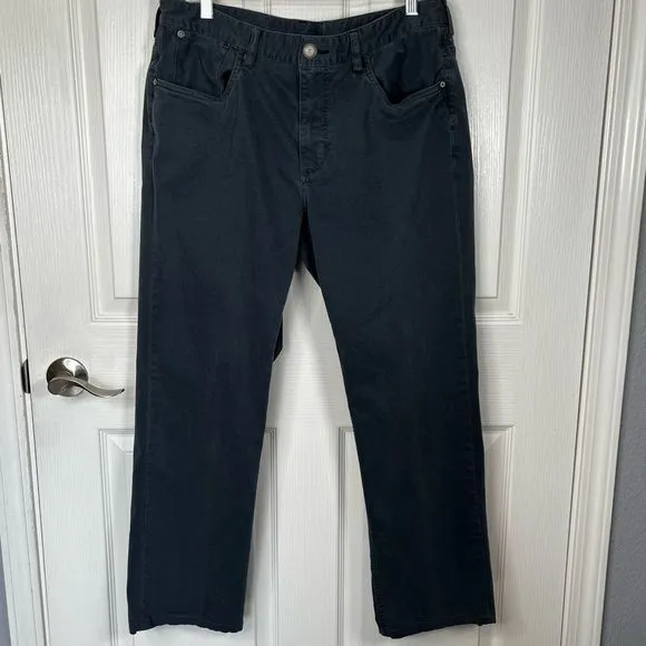 Tommy Bahama Soft Gray Jeans Straight Leg Sz 36 Short