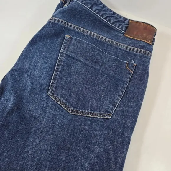 Tommy Bahama Men's Denim Blue Jeans Medium Wash Size 42x34 Straight Leg