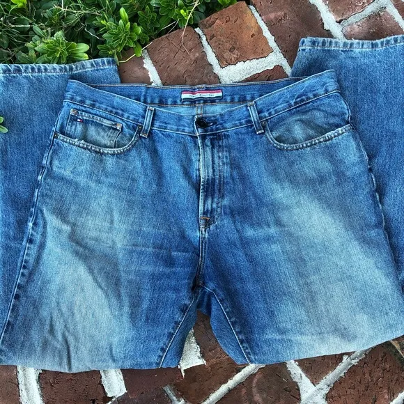 Tommy Hilfiger medium wash jeans size 36