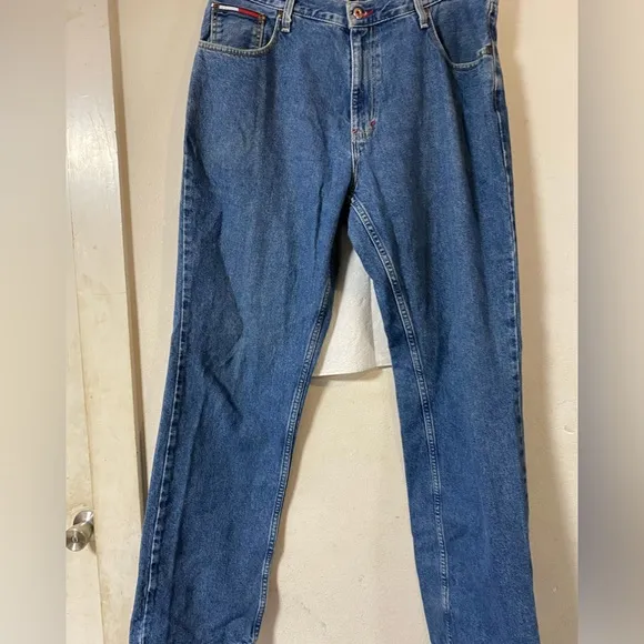 Vintage Tommy Hilfiger carpenter style baggy jeans, medium wash 36x34