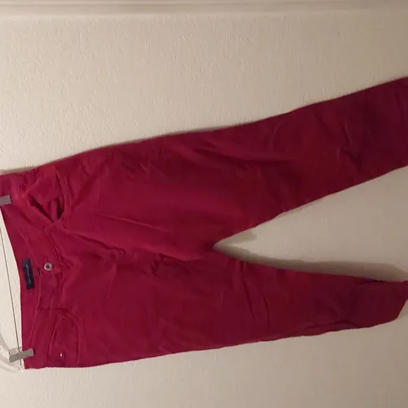 Tommy Hilfiger Custom Straight Jeans - Size 33x30 Burgundy