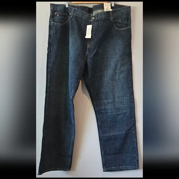 NWT Tommy Hilfiger Men's Freedom Jean Eady Fot Size 44×32
          
      NWT