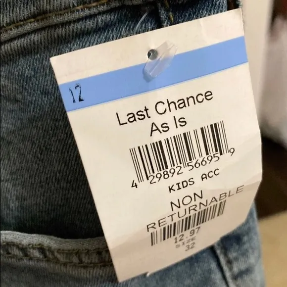 Jeans with rips
          
      NWT