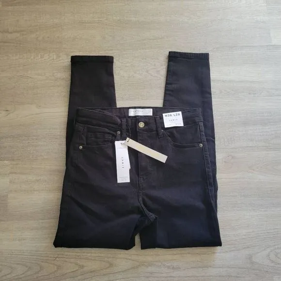 Top shop men's boys 28x28 NWT petite jeans holes in knees
          
      NWT