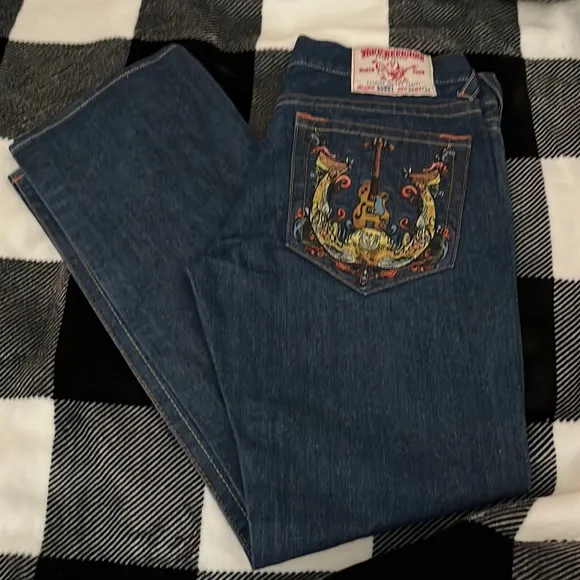 True religion mens Bobby jeans with guitar embroidery size 34