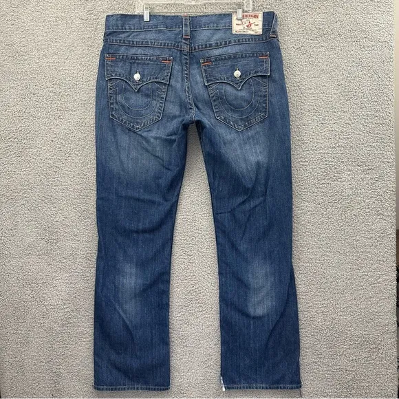 True Religion Straight Leg Jeans Flap Over Pockets Medium Wash Men's 40 x 33