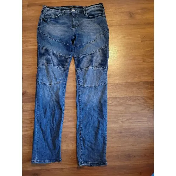 Men's True Religion Relaxed Skinny Jeans