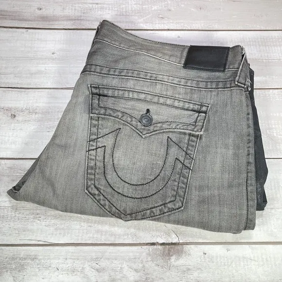 True Religion Ricky Relaxed Straight Fit Men's 42x34 Gray Designer Jeans