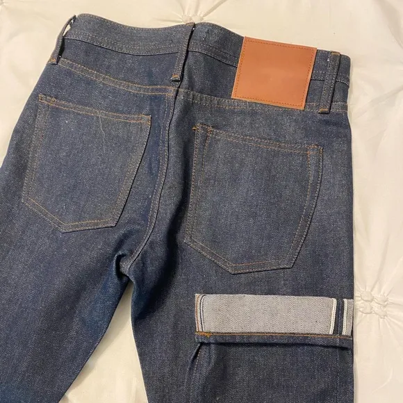 The Unbranded Brand - raw selvedge denim jeans - skinny fit