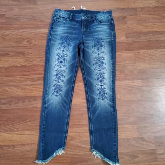 Embroidered Fringe Crop Denim Jeans New