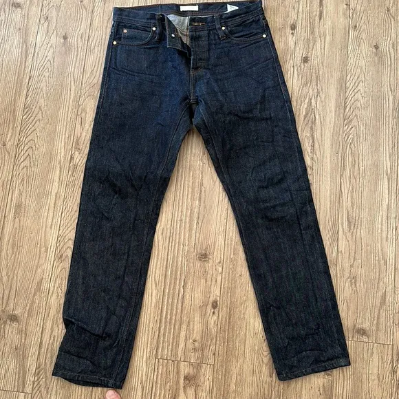 I wasn’t expecting selvedge denim to be so stiff, only worn a couple times.