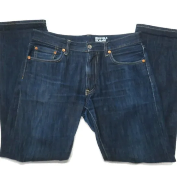 Uniqlo Blue Jeans Mens 31 x 32 Classic Fit Cotton Dark Wash Measure 34 x 31
