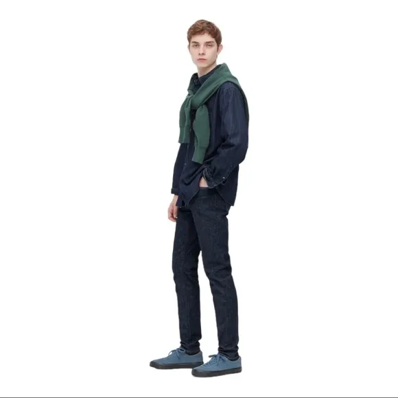 Uniqlo Ultra Stretch Skinny-Fit Jeans black 31x34
          
      NWT