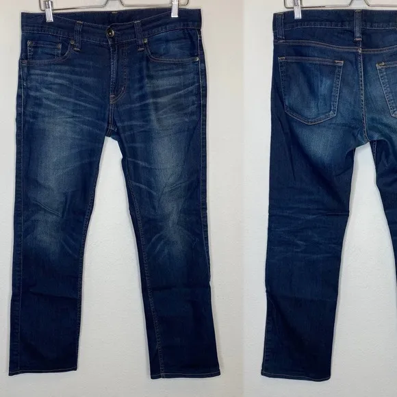 Uniqlo Jeans Dark Blue Wash Straight Leg, size 31 x 32