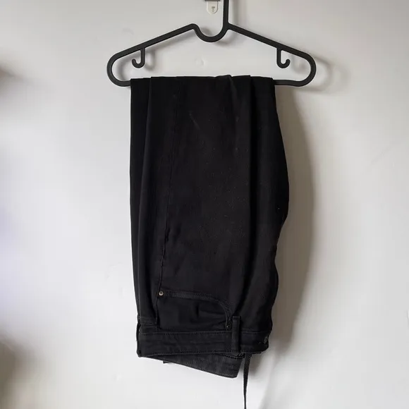 Uniqlo Jeans EZY Pants Used