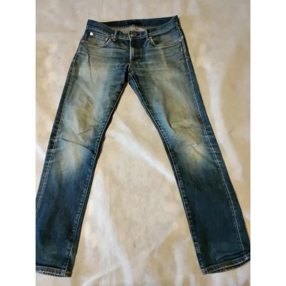 Uniqlo Blue Jeans Size 31 x 32 Distressed 98 Cotton 2 Spandex