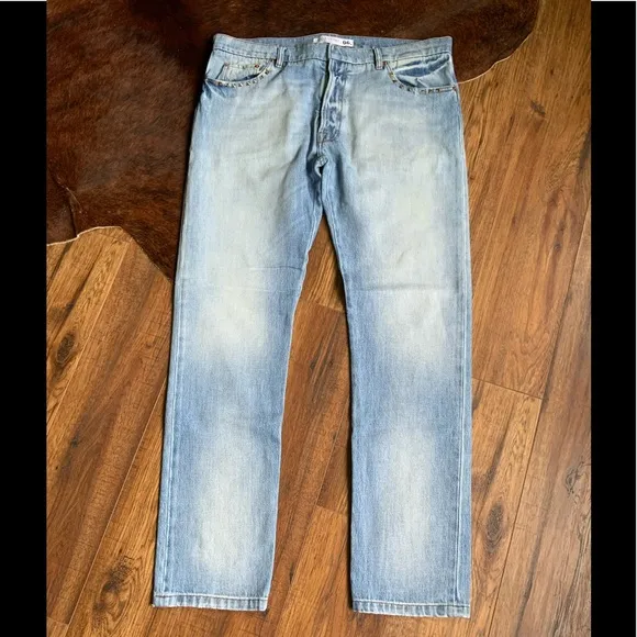 Valentino jeans