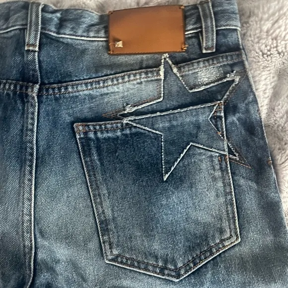 Valentino Mens Slim-Fit Denim Jeans Blue Sz 32
          
      NWT