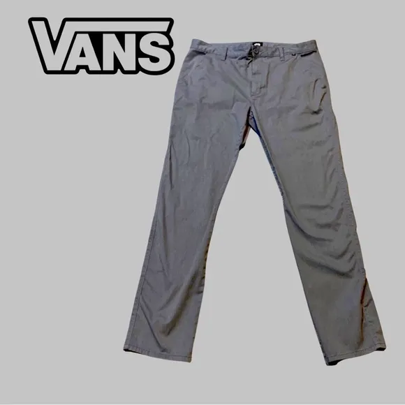 ⭐️Men’s VANS Relaxed Chino in Gray.. Size 36⭐️⭐️