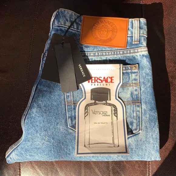 Versace men’s FINN FIT jeans NWT
          
      NWT