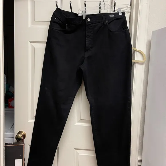 AUTHENTIC PAIR OF BLACK DENIM VERSACE CODE# 052355 SIZE 40 WAIST 37 INSEAM