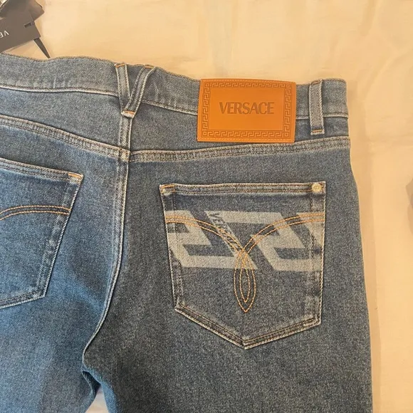 Versace Slim Fit Jeans. Authentic. US32
          
      NWT