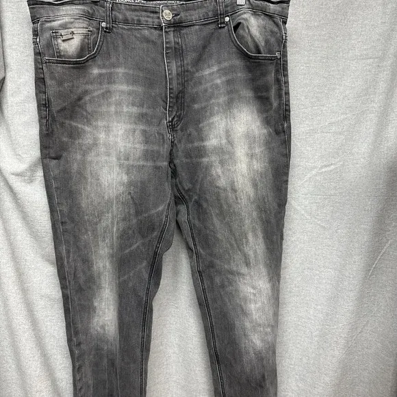 Versace 19-69 Abbgiliamento V1969 Mens 42 Straight Leg Medium Wash Black Jeans
