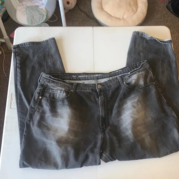 Men’s Versace jeans, straight leg, size 46×32