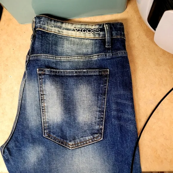 NWOT.  38 x 32 mens Vigoss Jeans