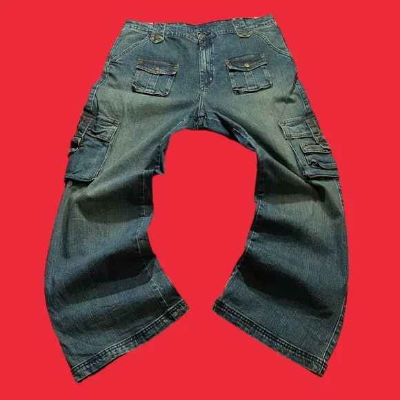 Early 2000s Vigoss Cargo Jeans