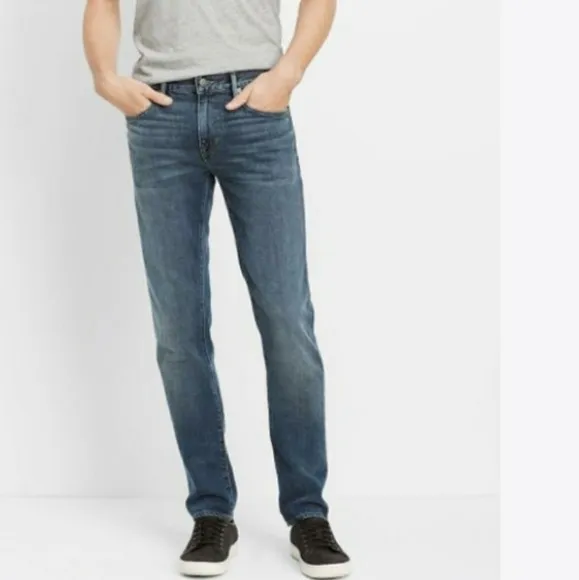 Vince VM 212 Dark Wash Slim Jeans