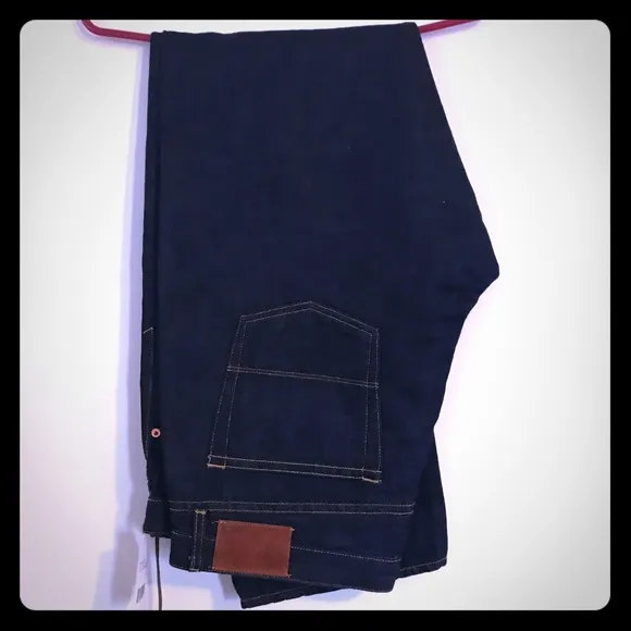 VINCE jeans 👖
          
      NWT
