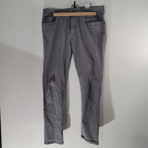 Vince Soft Cotton Gray Jeans Size 33