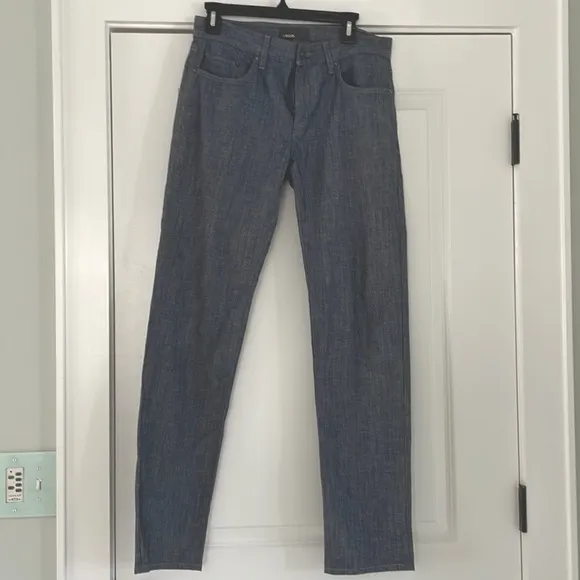 Vince Men's Lightweight Jeans.  Size 30.