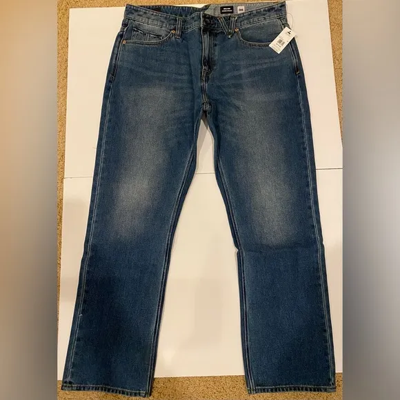 Volcom Jeans Mens Size 36/30 New Modern Fit
          
      NWT