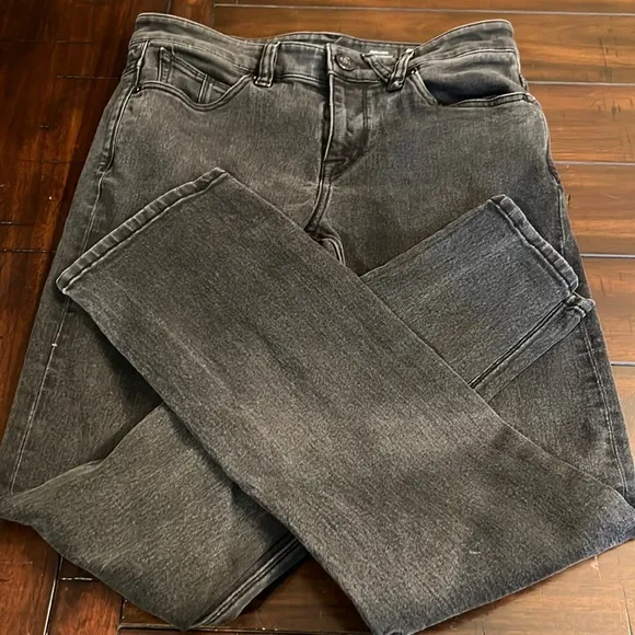 Volcom Solver modern straight jeans in black wash