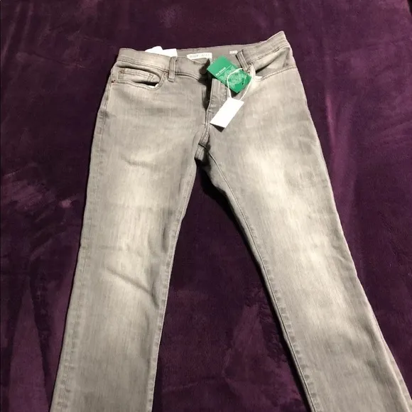 They do not fit but can’t return to online store
          
      NWT