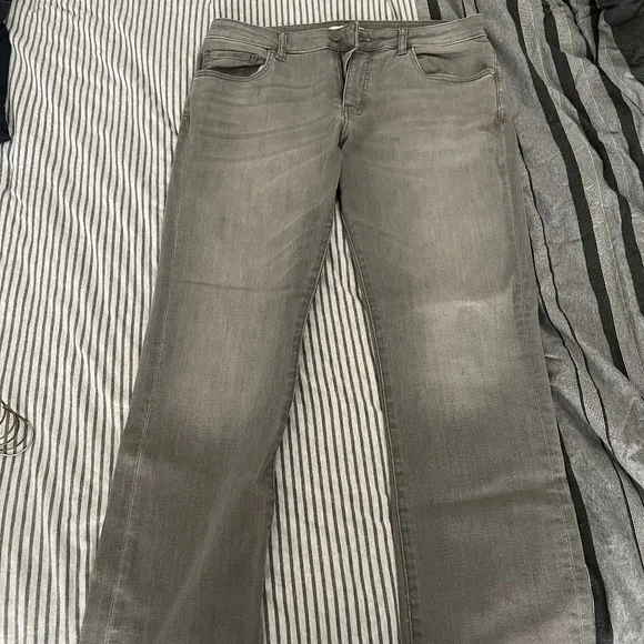 Warp + Weft Grey AMS Slim