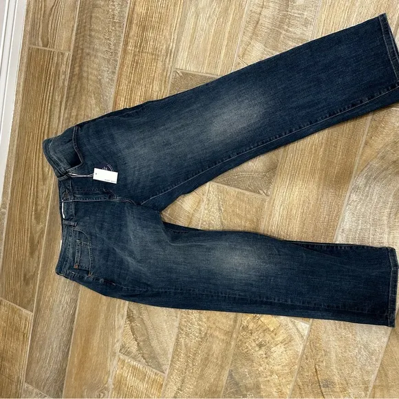 Brand new never worn warp weft jeans size 38x30 loose fit
          
      NWT