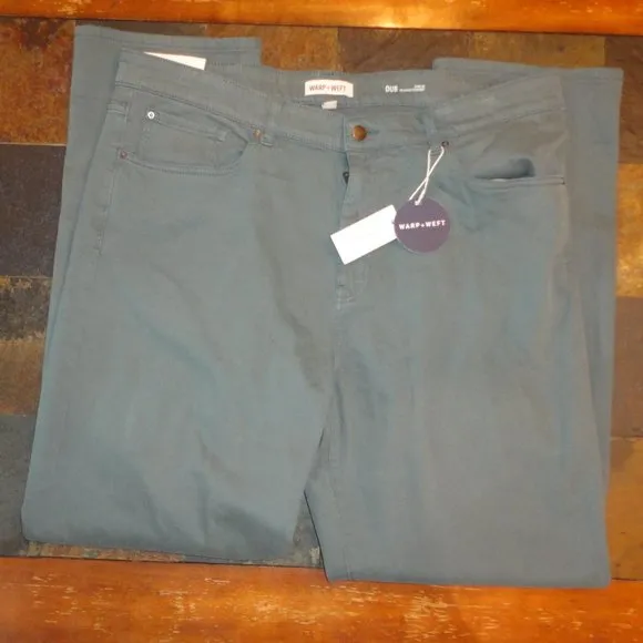 WARP + WEFT Dublin Relaxed Straight Olive Green Jeans Size 35x30 NWT!!
          
      NWT