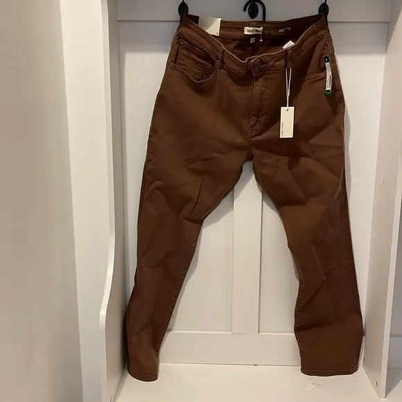 Warp + Weft  AMS Amsterdam‎ Slim Fit Jean. Brown. 38-30.
          
      NWT